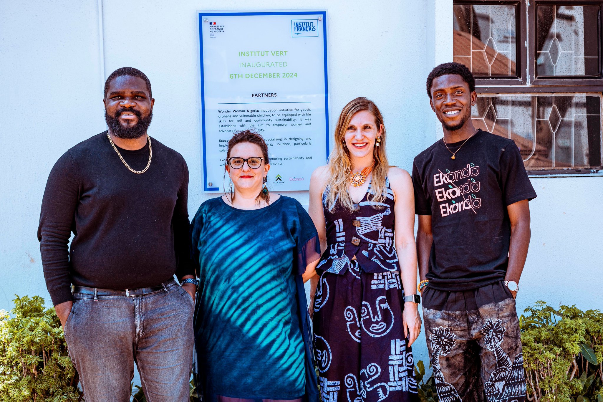 Ekondo team working with plants