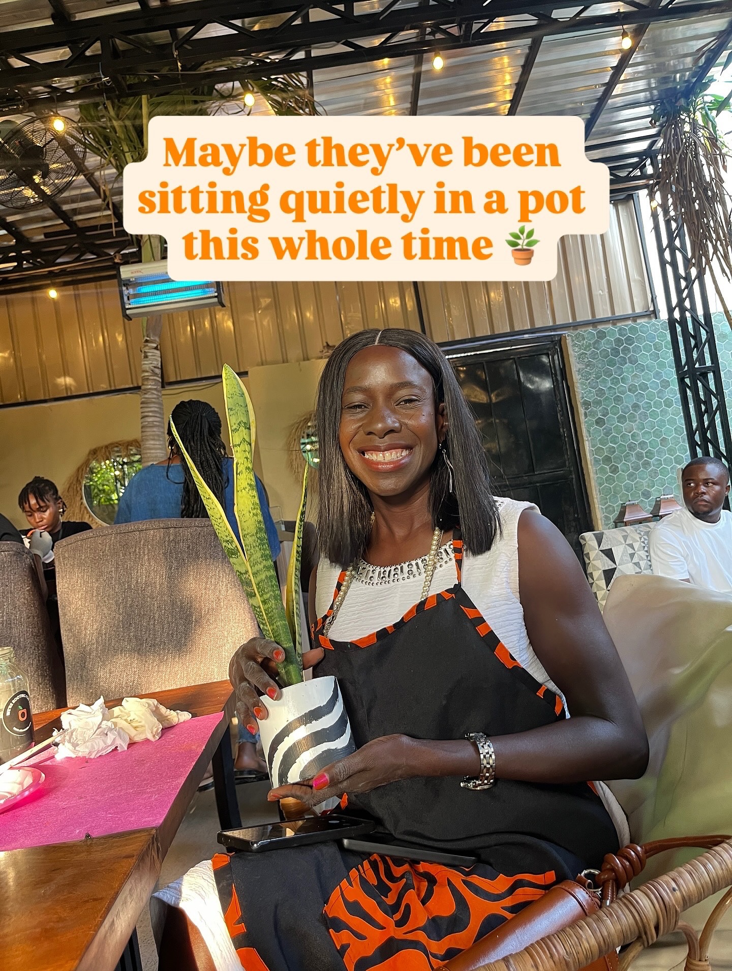 Plant workshop with young Africans